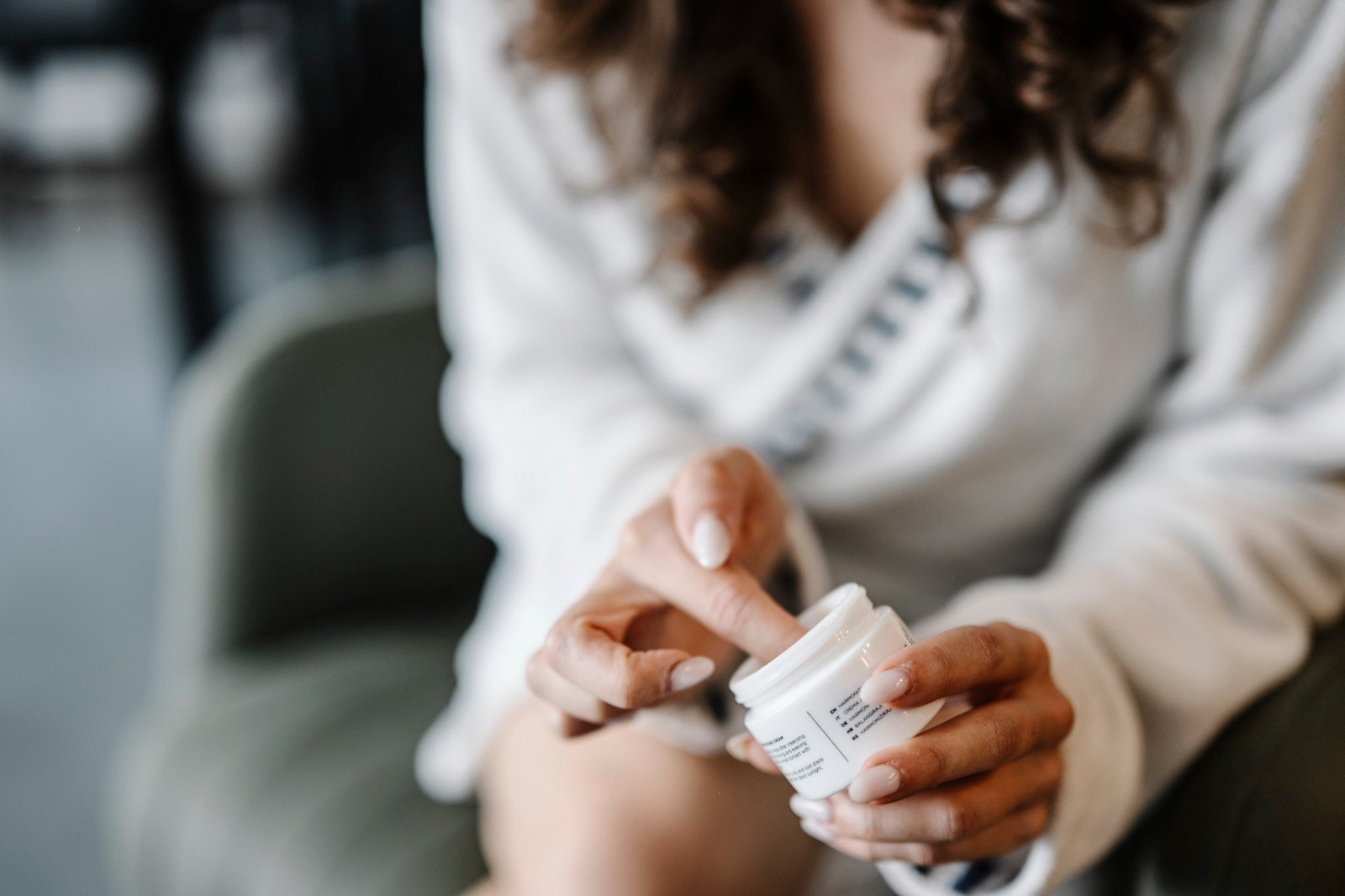 Moisturizing Dry Skin: Why It Happens and How to Fix It
