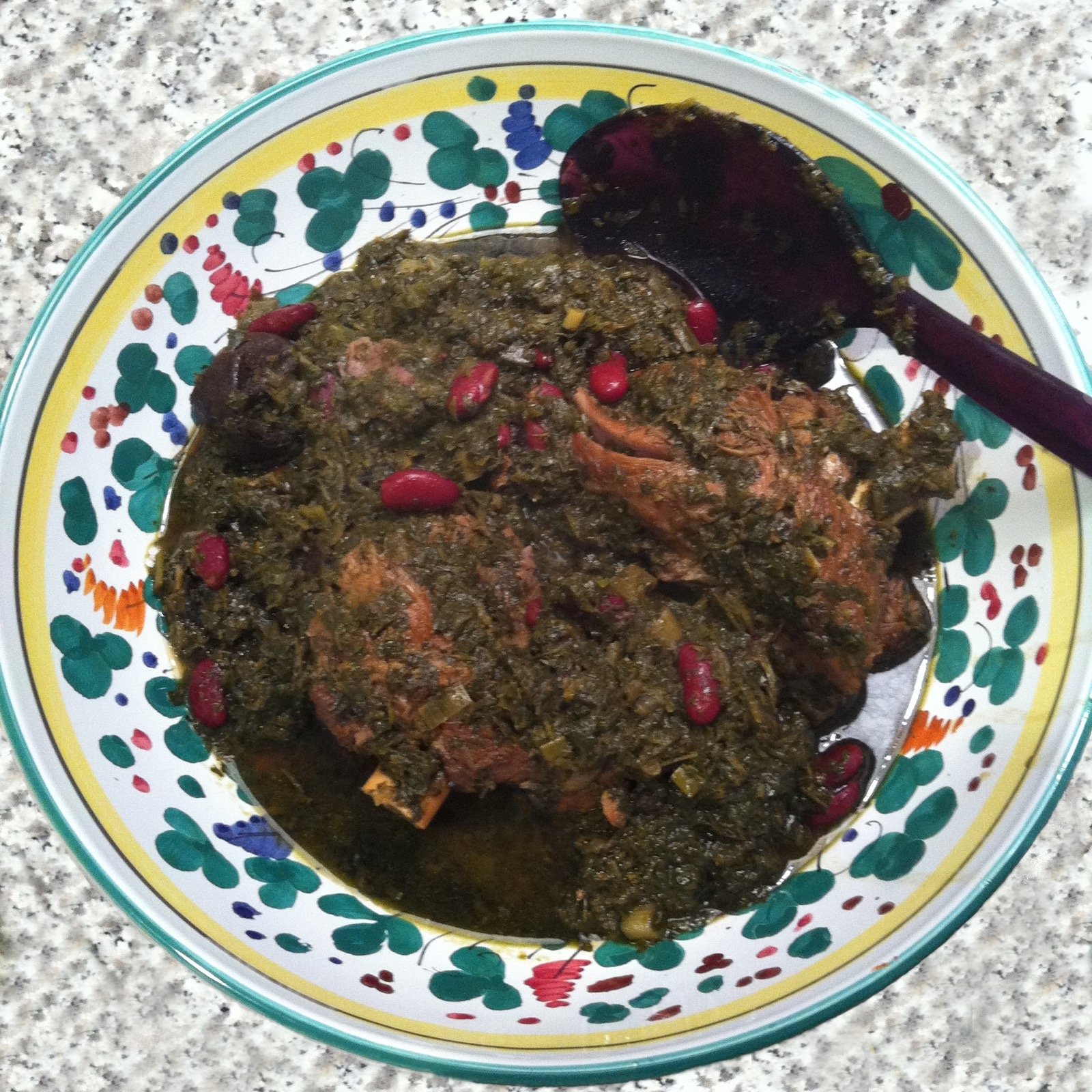 قرمه سبزی الفارسية